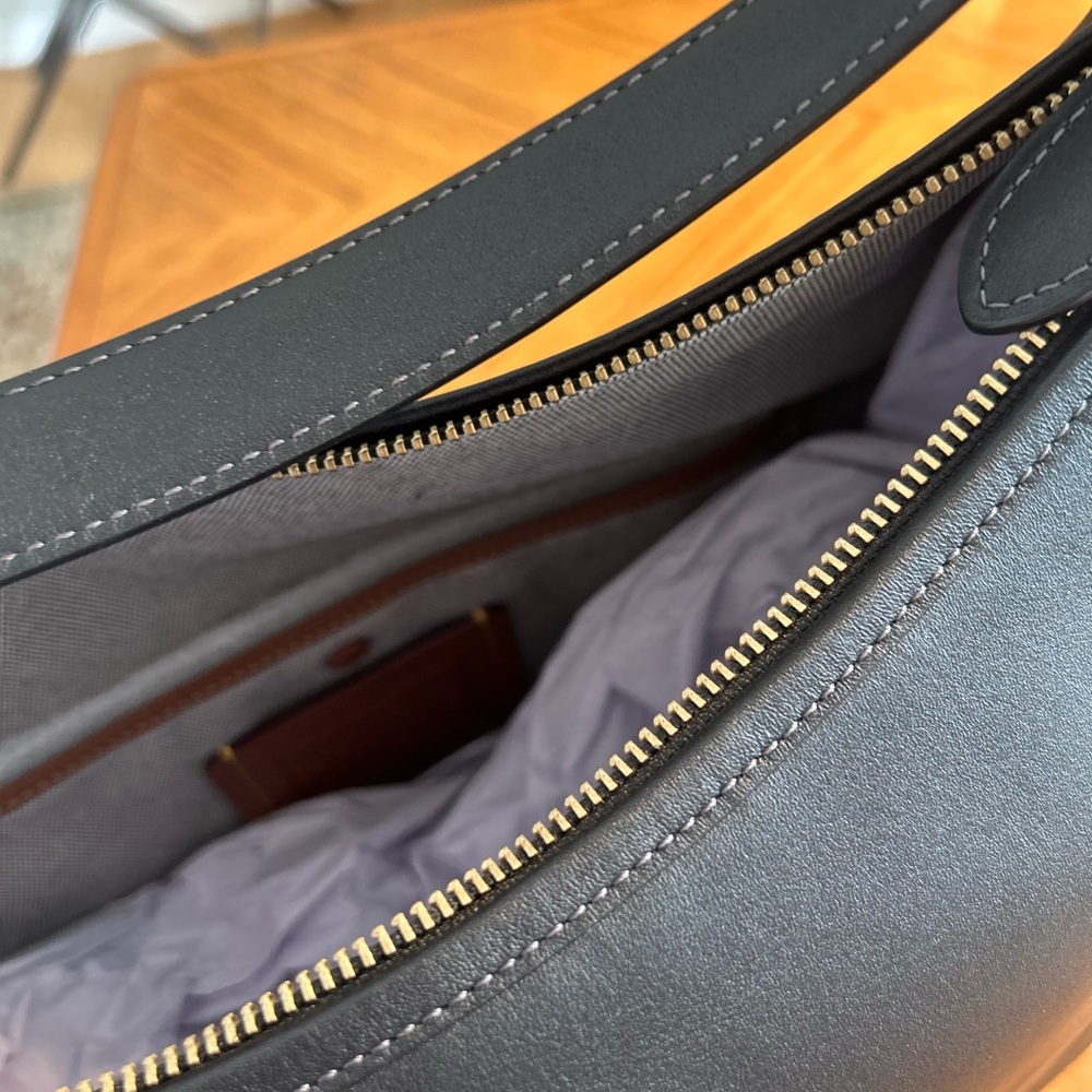 New Coach Black Leather Shoulder Bag with Gold Accent and Wallet - Picture 10 of 16